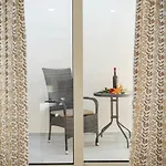Apartment & Libar