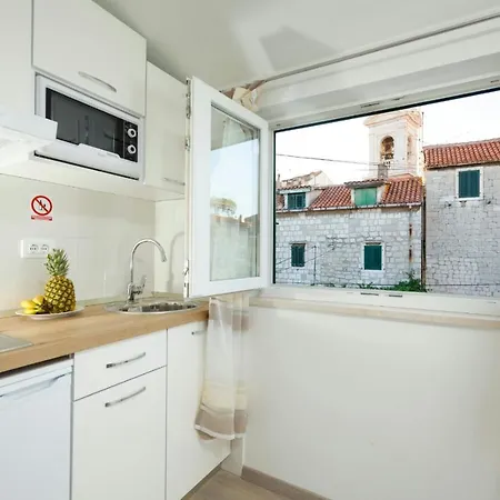 & Libar Apartment *