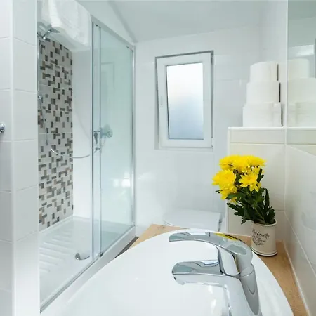 & Libar * スプリト