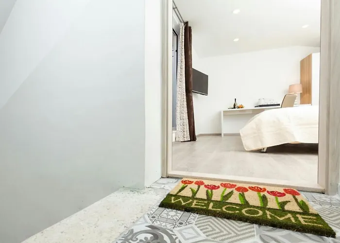 Апартаменты & Libar *