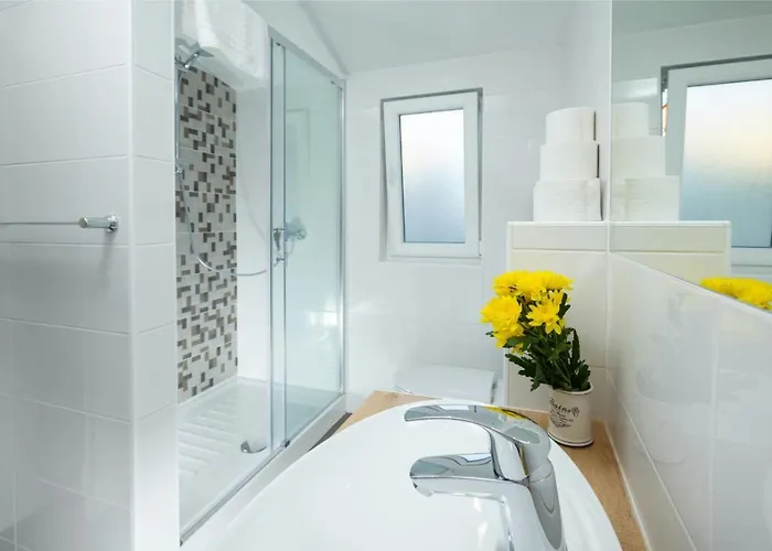 & Libar * Сплит